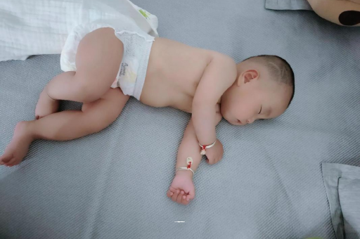 永康孕妇显怀早的原因